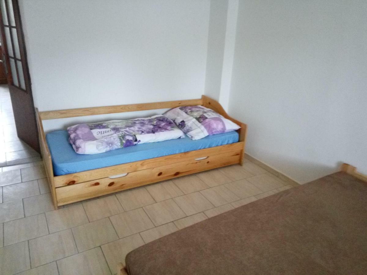 Apartman Suchdol Bujanov Exterior photo