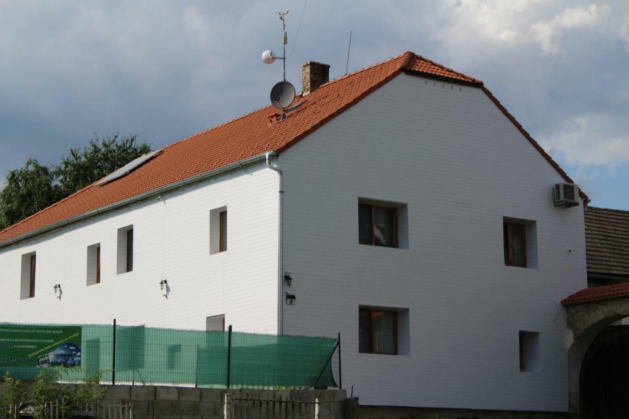 Apartman Suchdol Bujanov Exterior photo